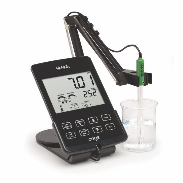 HI-2020 edge® Hybrid Multiparameter pH, EC, DO Meter
