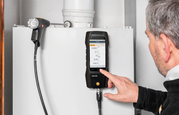 testo 300 - Flue Gas Analyser advanced kit - Image 2